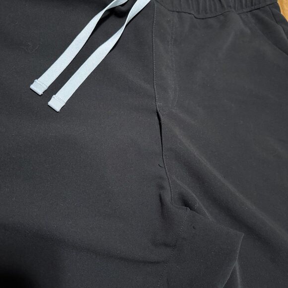 FIGS Men’s Scrubs Set XL León Three-Pocket Scrub Top & Tansen Jogger Scrub Pants - Picture 9 of 12